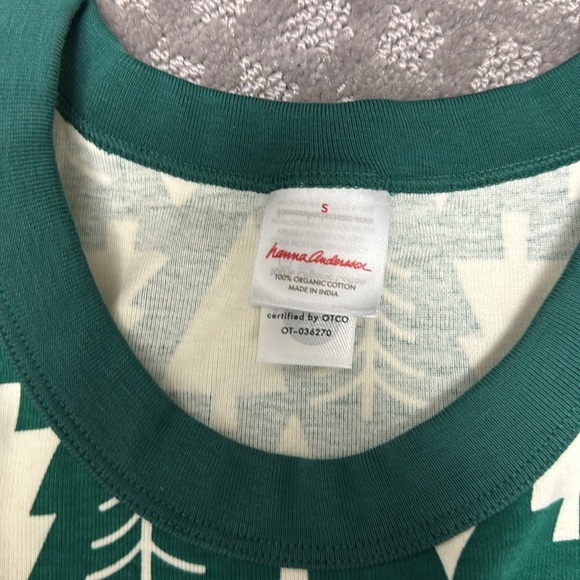Women’s small family matching pjs - Picture 3 of 7